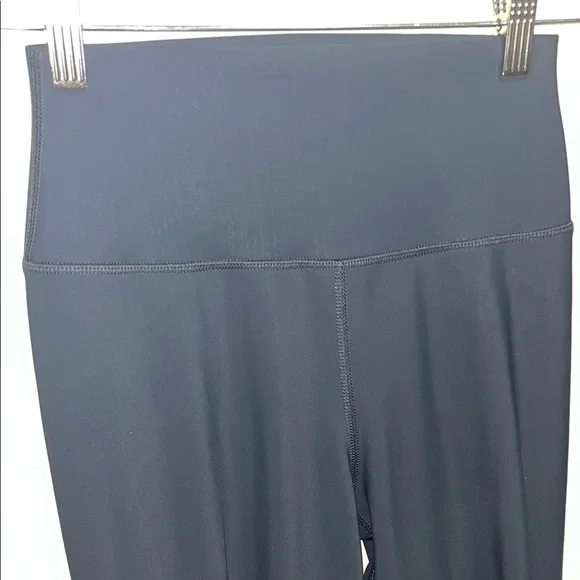 Alo High Waist Dark Grey Warrior Leggings Size Small - Picture 7 of 11